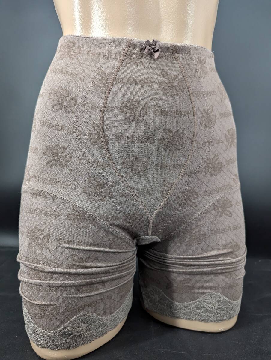 Yahoo!オークション -「シャルレ ハイウエストガードル」の落札