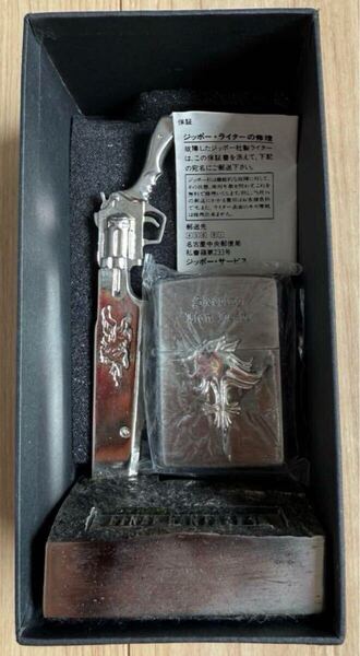新品未使用★スクウェア公式ファイナルファンタジー8 FFVIII スコール ライオンハート ガンブレード台座付きZIPPOライター FF8限定品ジッポ