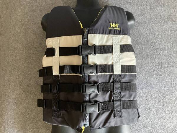 送料込 即決 HH ヘリーハンセン HELLY HANSEN ライフジャケット 50-60kg HH84000 フローティングベスト 高品質 マリンスポーツ