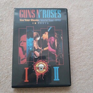 GUNS N' ROSES ガンズ・アンド・ローゼズユーズ・ユア・イリュージョン・ワールド・ツアー - 1992 イン・トーキョー Ⅰ&Ⅱ 2枚組 DVD