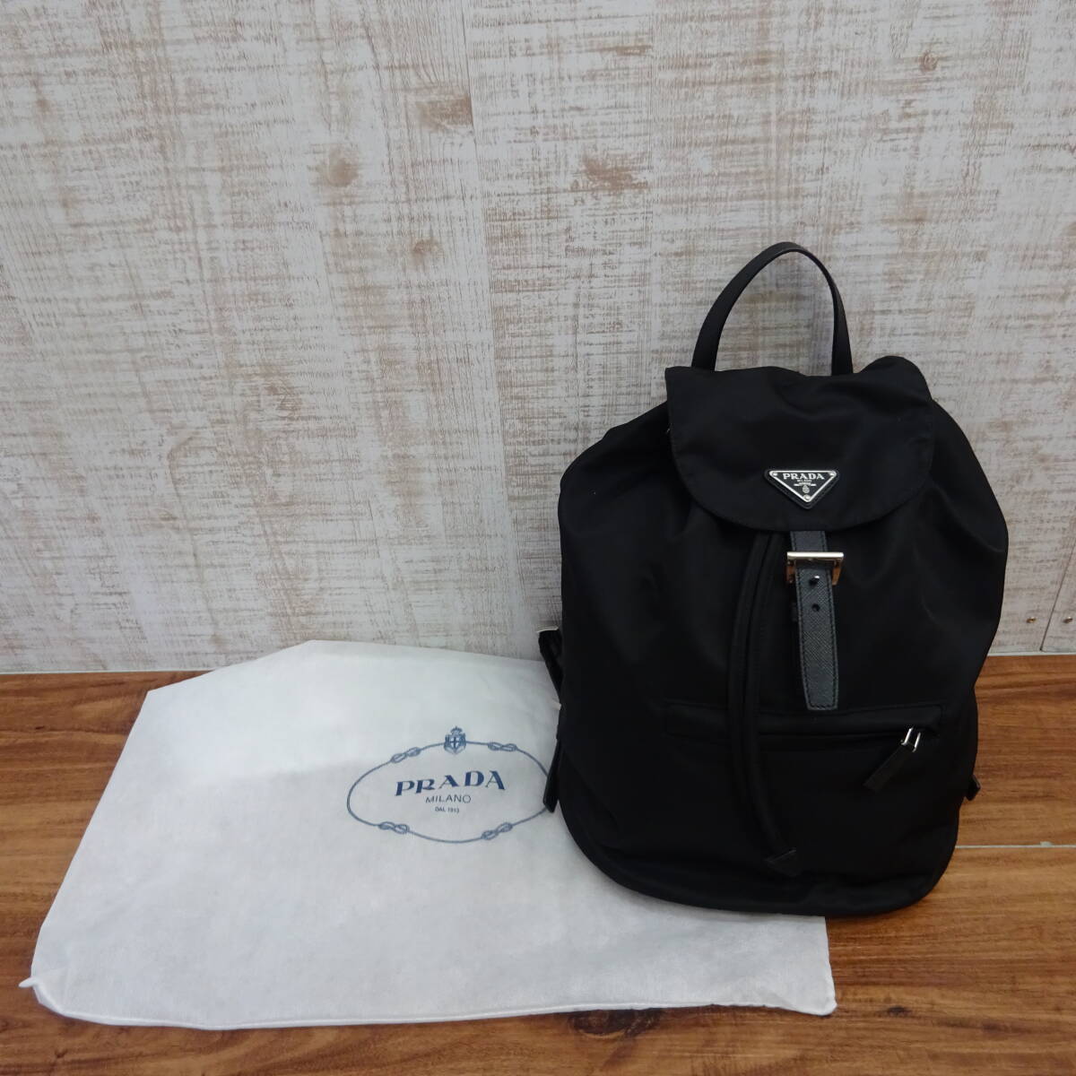 Yahoo!オークション -「プラダ リュック 未使用」(プラダ) (ふ