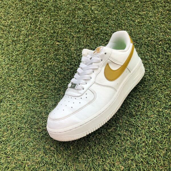 美品24 NIKE AIR FORCE1 SEナイキ エアフォースワン ロー HB476