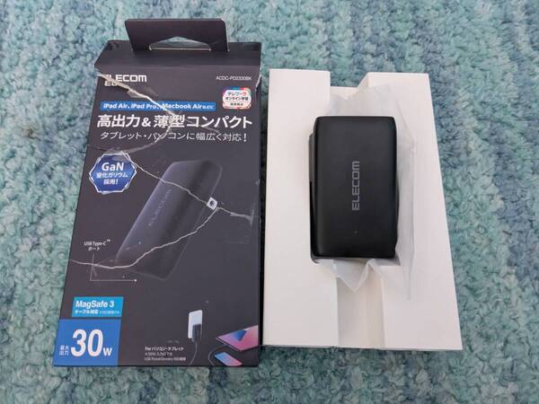 ◎0705u1302 エレコム 充電器 PD対応 30W 厚さ16.5mm Type-C 1ポート GaN採用 折りたたみ式プラグ Magsafe3対応 ブラック ACDC-PD2330BK