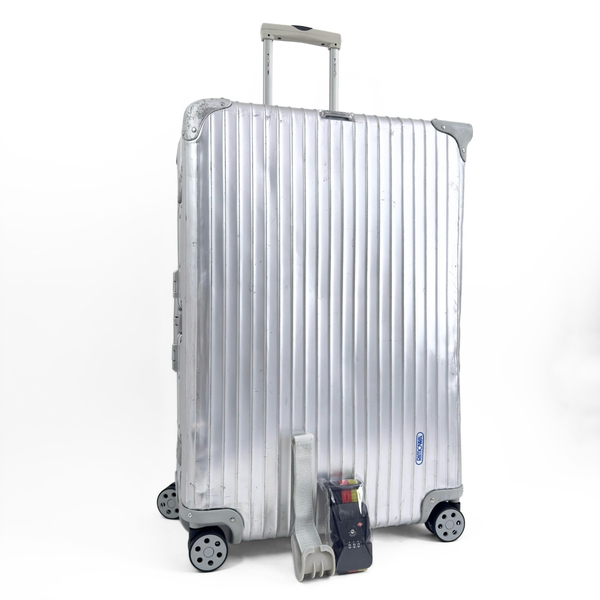 RIMOWA リモワ TOPAS トパーズ 最大容量 104L 4輪 TSAロックベルト付 青ロゴ アルミ 銀 シルバー XL トランク スーツケース キャリーバッグ
