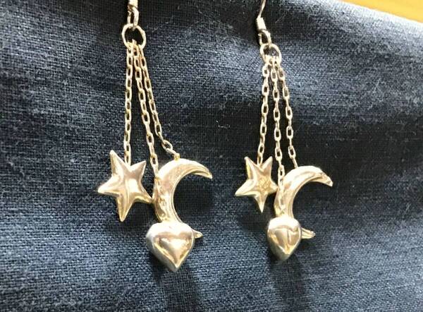 アクセサリー030 フックピアス シルバーカラー 月星ハート 刻印無し アジアン雑貨 在庫整理