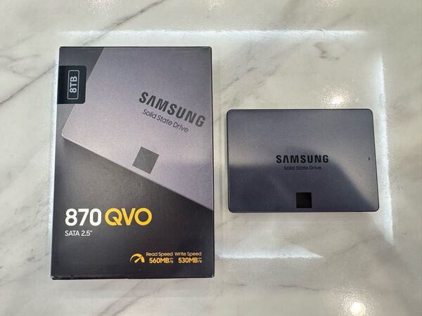 【美品】SSD 8TB 870 QVO Samsung 国内正規品 サムスン