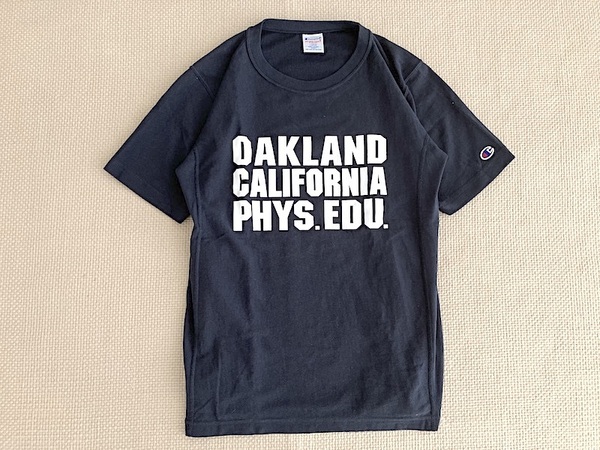 即決 OAKLAND CALIFORNIA ダークネイビー 黒っぽい Champion REVERSE WEAVE ヘビーウェイト Tシャツ Lサイズ オークランド カリフォルニア