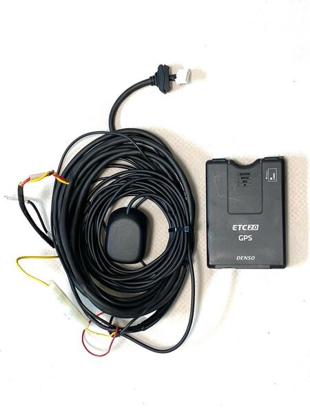 新車外し デンソー DIU-A211 ETC2.0 アンテナ分離 12V/24V 新セキュリティ規格 GPS 発音声案内 DENSO 納車外し 送料無料