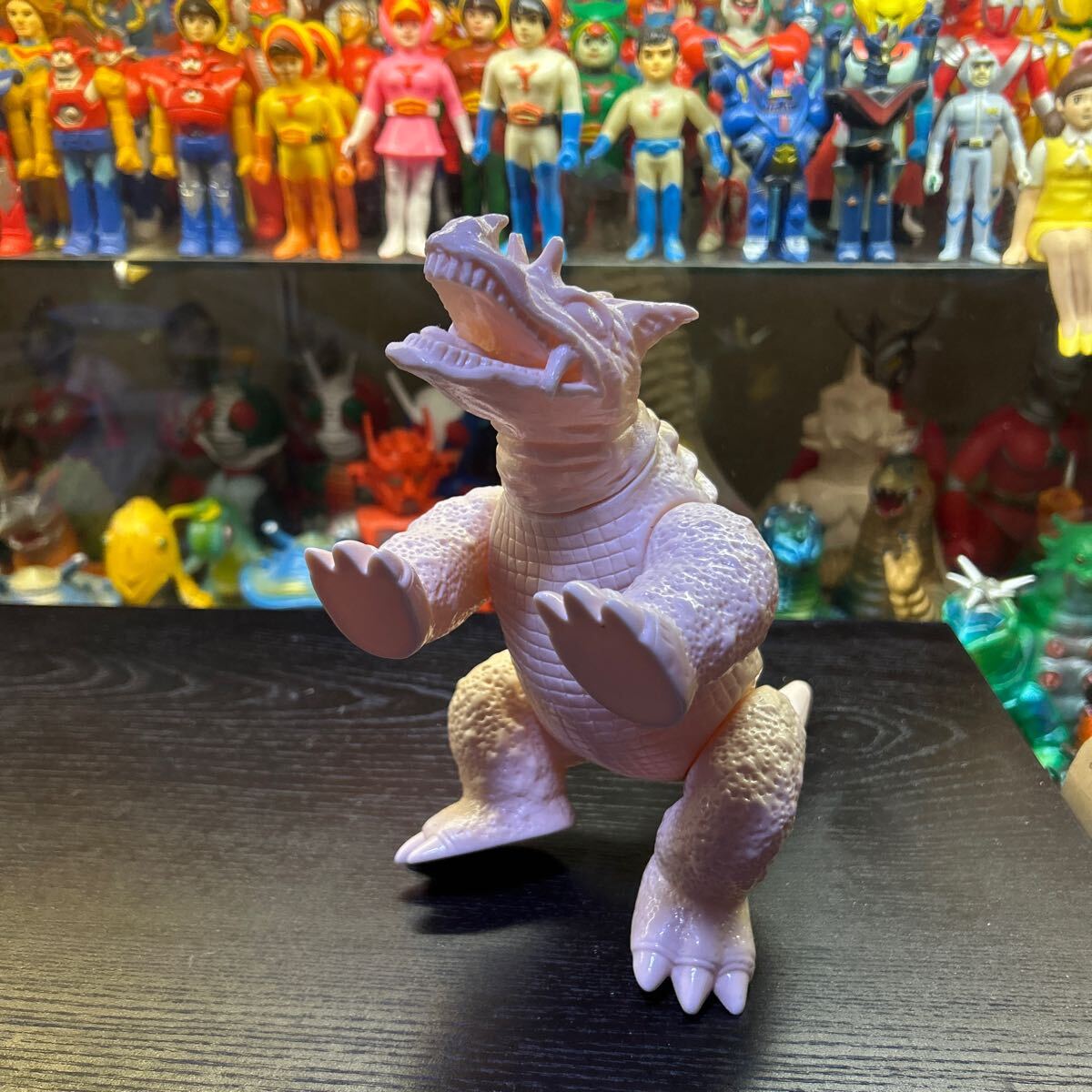 激レア マルサン パゴス 赤目 珍色 ソフビ - メルカリ