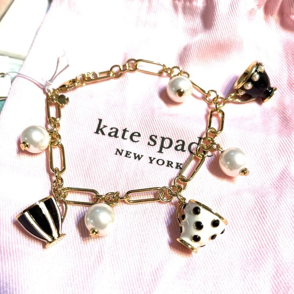 ケイトスペードkatespadeディズニー コラボ ティー タイム ティーカップ チャーム ブレスレット 新品 ブランド 正規品 不思議な国のアリス