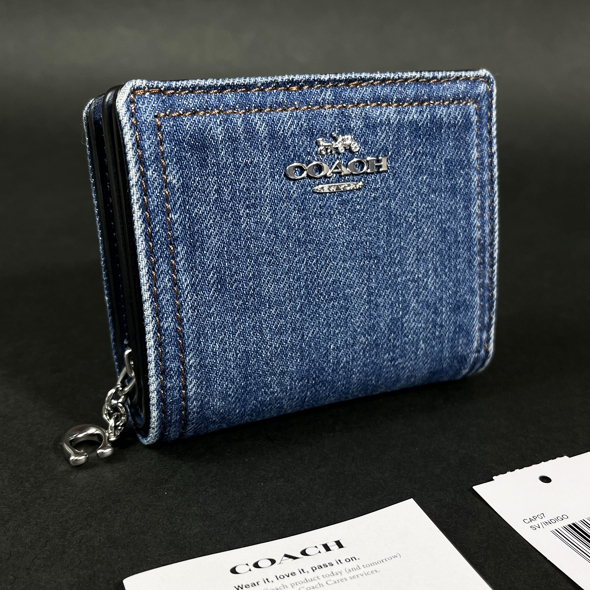 【COACH 本物 新品 コーチUSAアウトレット正規品】スナップ ウォレット デニム 二つ折り 財布 CAP07 インディゴ 新作