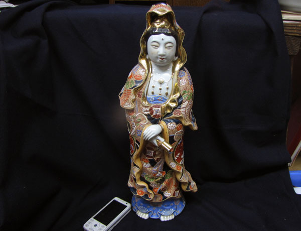 九谷焼 九谷八幡宮銘 豪華観音像 金彩 仏教美術 置物 陶器 観音