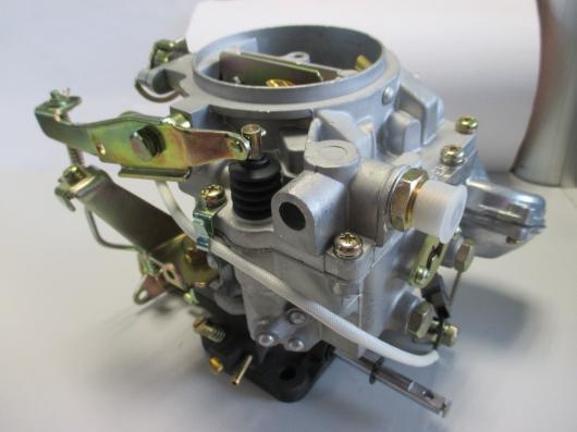 【送料無料】新品 トヨタ 2F エンジン キャブレター ランドクルーザー 40 50 60 ランクル 21100-61012 本体 レストア オーバーホール