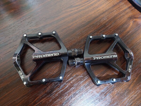 PROmend フラットペダル 自転車 ペダル 軽量 滑り止め フラットペダル アルミ製 ロードバイク/クロスバイク/mtb/bmx 左右セット 中古