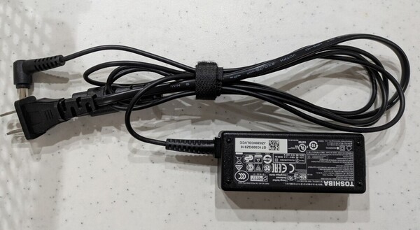 東芝 純正 AC 19V 2.37A 45W PA5177U-1ACA 小型 dynabook GZ/T/X/R/G/AZ/RZ/R/RX/RZ/NZ/N 等 5.5mm 2.5mm 管DMN21