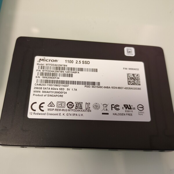 【即決】 2.5インチ SSD Micron MTFDDAK256TBN 256GB SATA 中古 正常 2213時間 240GB 管GC39
