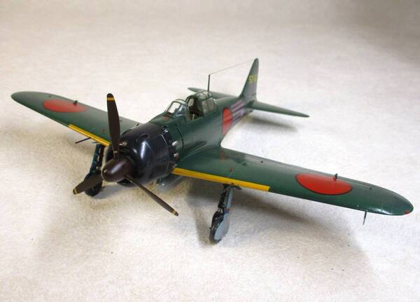 日本海軍 零式艦上戦闘機52型三菱型 ラバウル19年 ファインモールド1/48完成品