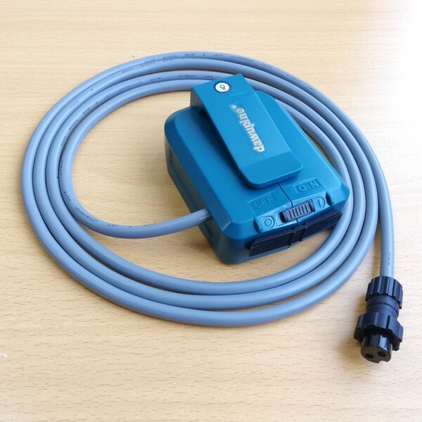 ホンデックス魚群探知機用 マキタバッテリーアダプターコード LEDライト USB端子付【検索】HONDEX FRP ゴムボート送料無料!