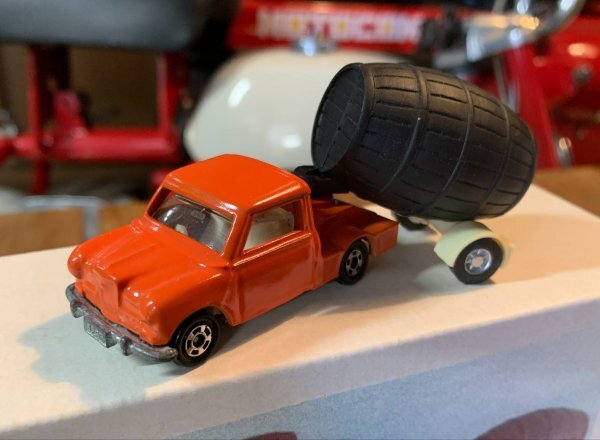 Yahoo!オークション -「traffic」(トミカ) (自動車)の落札相場