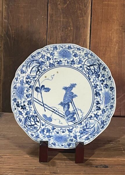 古伊万里 花唐草 無傷完品 車輪福 渦福 藍柿右衛門 唐草 柿右衛門 草花 窓絵 太明成化年製 飾り皿