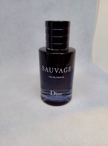 60ml 日本語シール正規品 dior sauvage EDP eau de parfum ディオール ソヴァージュ ソバージュ オードゥパルファム キャップイタミ