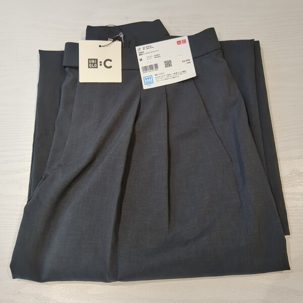 【新品M】ユニクロC レディース感動タックワイドパンツ ダークグレー