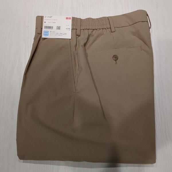 【新品M】ユニクロ タックワイドパンツ ライト ベージュ