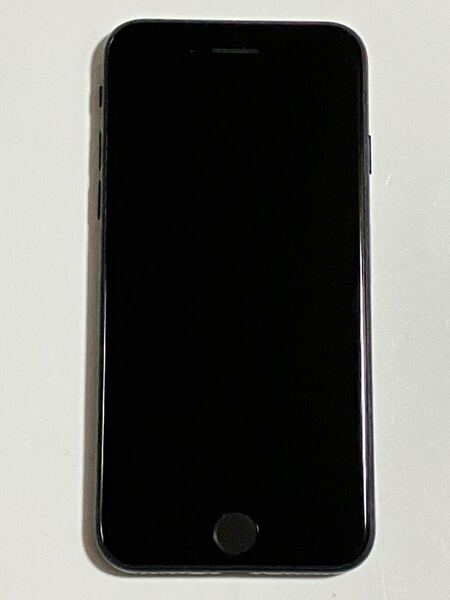 美品 SIMフリー iPhoneSE 第2世代 64GB 100% バージョン14.4 ブラック SE2 送料無料 第二世代 iPhone SE スマホ iPhoneSE2