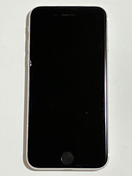 SIMフリー iPhoneSE 第2世代 64GB 84% バージョン13.7 ホワイト 判定 ○ SE2 送料無料 第二世代 iPhone SE スマホ iPhoneSE2