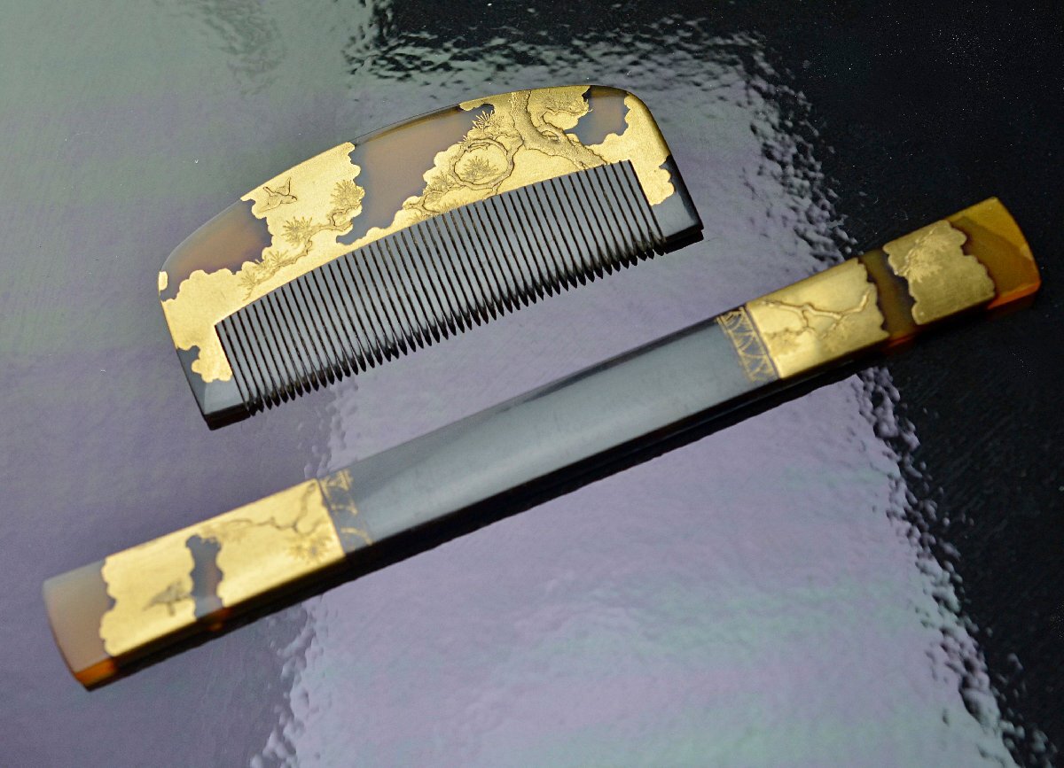 作家物 在銘 本鼈甲 蒔絵 螺鈿細工 櫛 簪 重量52g ケース付き べっ甲