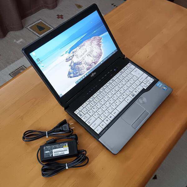 【利用少ない】富士通 FUJITSU LIFEBOOK S762/E Core i5-3320M メモリ8GB SSD128GB