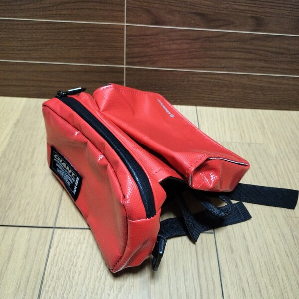 ▼ GIANT≪フレームバッグ 1個≫ジャイアント 自転車 フレーム バッグ レザー調 赤 レッド