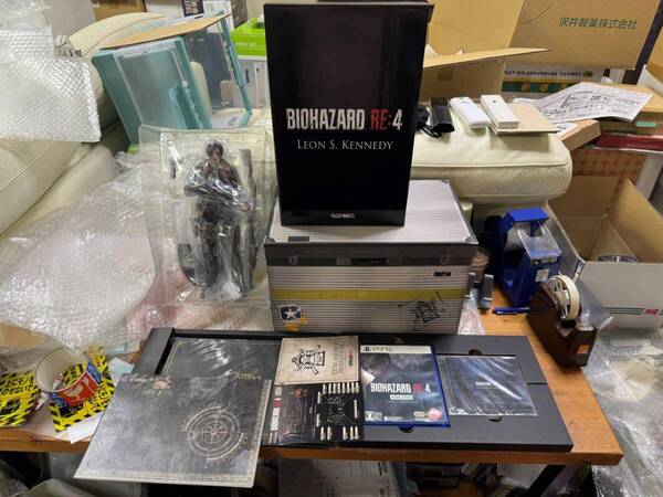 PS5 バイオハザード RE:4 コレクターズエディション 完品 ソフトとDLC以外全部新品未使用未開封 状態綺麗 送料無料 同梱可