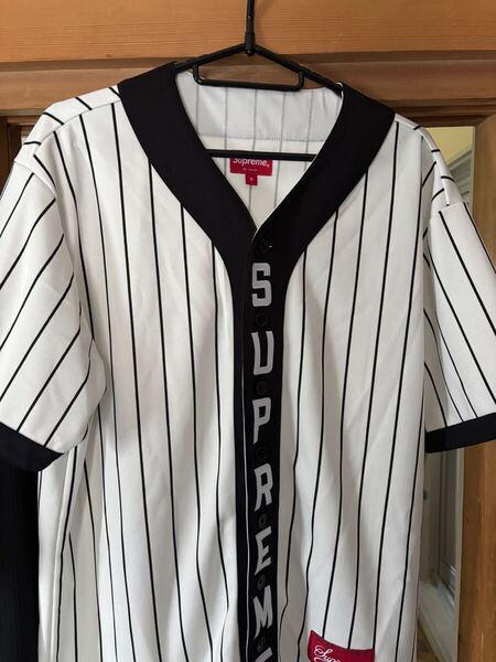 Supreme Vertical Logo Baseball ベースボールシャツ