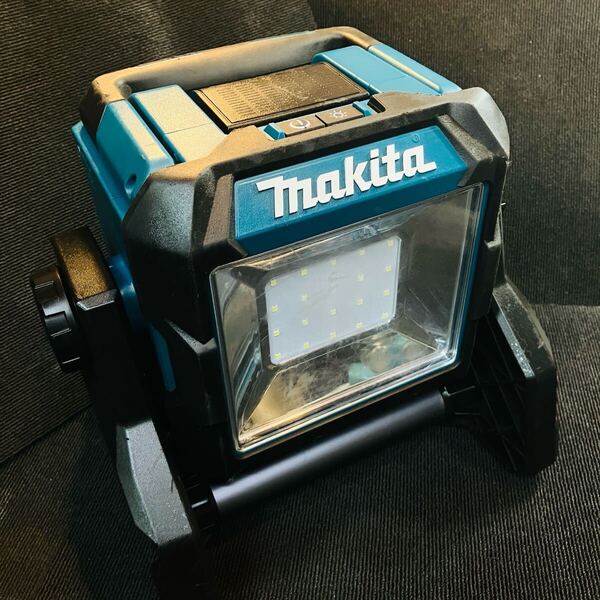 中古良品 マキタ ML003G コードレス スタンドライト 40V 18V 14.4V 本体のみ makita