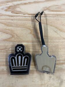 jzs13系クラウン純正OPシャイニングエンブレム ジャンクv8 4000cc