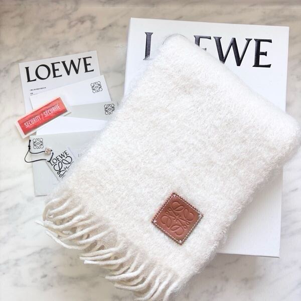 ■新品■正規品■LOEWE ロエベ 23X185 MOHAIR SCARF モヘアスカーフ モヘアマフラー 白 ホワイト ギフトボックス ギフトカード タグ付