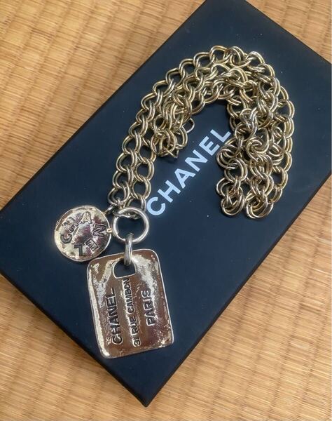 シャネル CHANEL プレート ゴールド ネックレス ロゴ