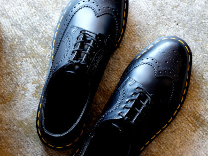 ★ 27cm(UK8)★ Dr.Martens ドクターマーチン 3989 ブローグシューズ YS 22210001 黒 メダリオン ウイングチップ 靴 新品 正規品