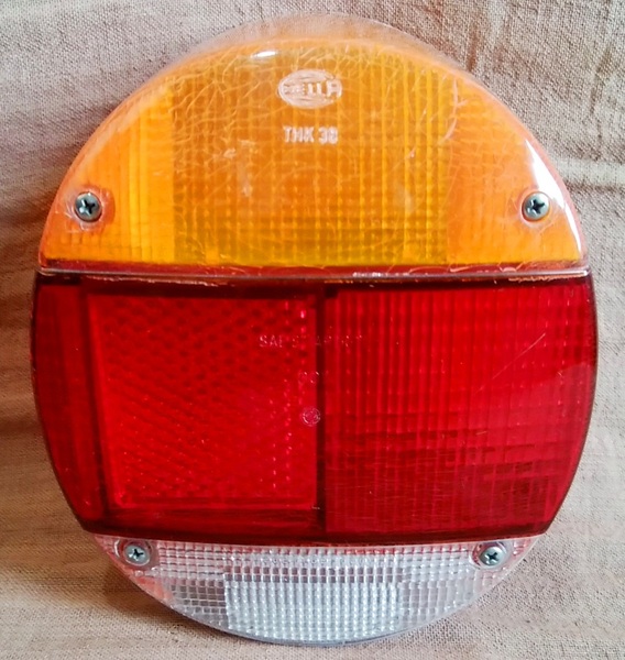 空冷 VW フォルクスワーゲン 純正 テールレンズ L レフト 左 HELLA ヘラー Germany製 ビッグテール 高年式 タイプ1 ビートル 送料無料