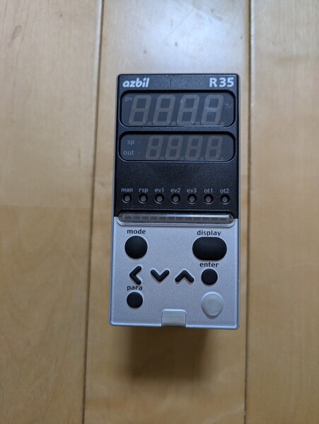 アズビル デジタル指示調節計R35TR1UA11Y0