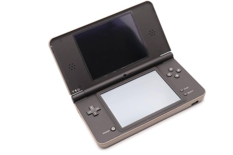 LG1736 Plz Read Item Condi Nintendo DSi LL XL DS Wine Red
