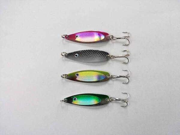 スプーン 5g 4色 セット トラウト サーモン シーバス 根魚 ヒラメ サバ ブラックバス フラッシング 川でも海でも