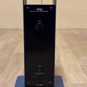 即決/送無 STAX スタックス SRM-300 オール半導体ドライバーアンプ イヤースピーカースタンドにもなる ユニークで便利な据え置き型 絶版品