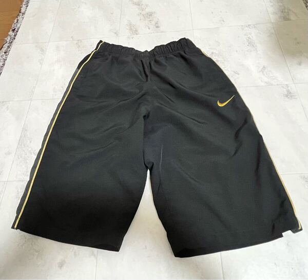 NIKE ナイキ ナイロンハーフパンツ サイズS 165/72 裏地メッシュ