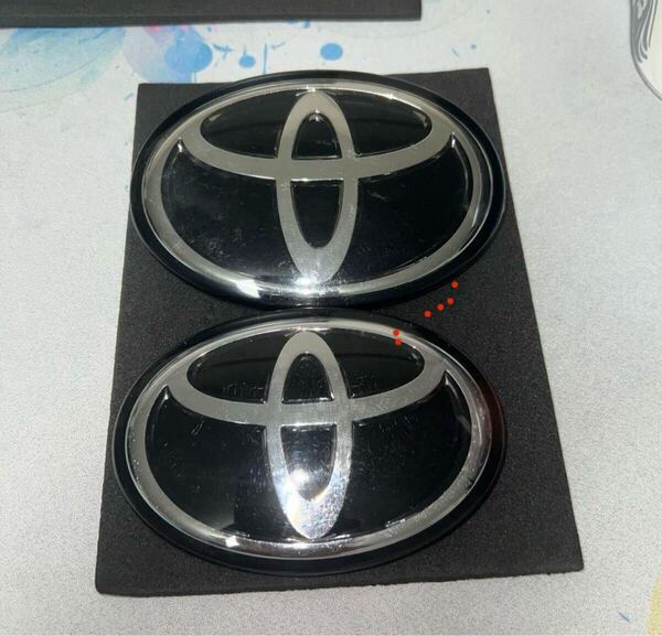 トヨタGRスープラ 純正 エンブレム 前後2個セット 中古品