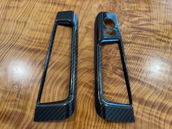アバルト ドアコンソール トレイ スイッチ カバー リアルカーボン 右ハンドル車用