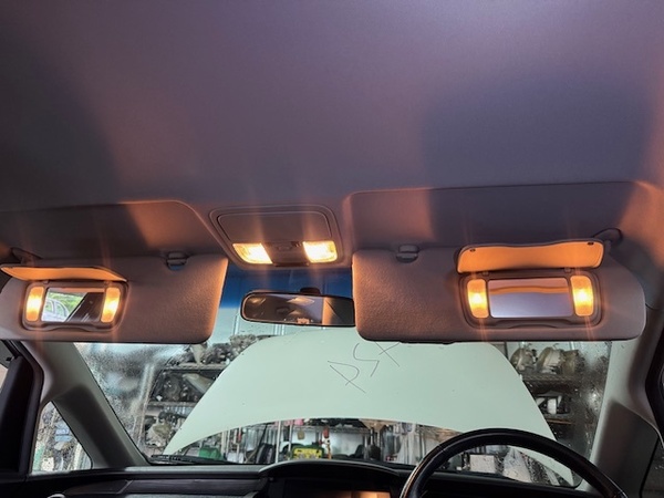 RB1 RB2オデッセイ 純正 ライト付 バニティミラー サンバイザー 日除け 運転席 助手席 左右セット ☆全国送料無料 ☆即決