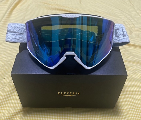 【即決・送料込】新品・未使用ELECTRIC KLEVELANDⅡ MATTE WHITE NURON MOSS BLUEコントラスト マグネットスペアレンズケース付46%OFF