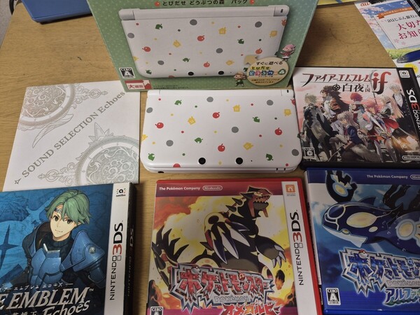 ニンテンドー3DSLL本体(どうぶつの森デザイン)他ソフト複数セット